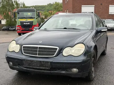 Occasion Mercedes C180 Elegance 129 ch (94 kW) 2002 Bleue Berline