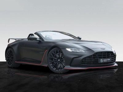 Second-hand Aston Martin V12 Vantage 700 CP (514 kW) 2023 Negru Cabrio