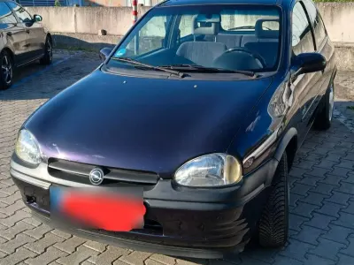 Gebraucht Opel Corsa 45 PS (33 kW) 1996 Blau Kleinwagen