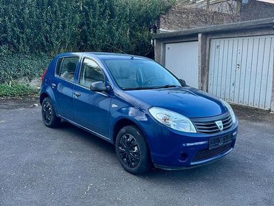 Second-hand Dacia Sandero 80 CP (58 kW) 2009 Albastru Hatchback