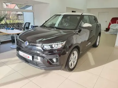 Gebraucht SsangYong Tivoli 163 PS (119 kW) 2021 Space black SUV