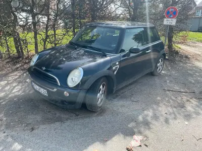 Używany Mini Cooper 89 KM (65 kW) 2006 Czarny Hatchback