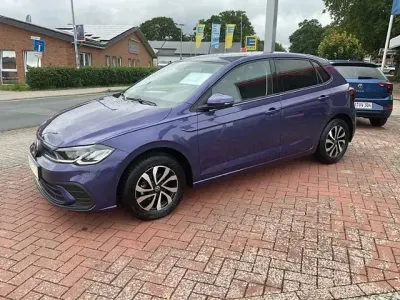 Gebraucht VW Polo Life 80 PS (58 kW) 2023 Violett Kleinwagen