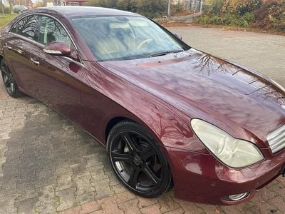 Usata Mercedes CLS350 272 CV (200 kW) 2006 Rosso Coupé