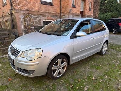 Używany VW Polo Comfortline 80 KM (58 kW) 2009 Srebrny Hatchback