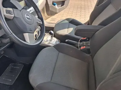 Gebraucht Opel Astra Edition+ 125 PS (91 kW) 2006 Limousine