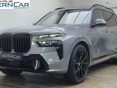 Gebraucht BMW X7 M Sport 352 PS (258 kW) 2025 Skyscraper grau metallic SUV
