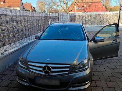 Gebraucht Mercedes C250 204 PS (150 kW) 2011 Grau Kombi