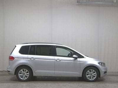 Gebraucht VW Touran Comfortline 150 PS (110 kW) 2021 Silber Van / Kleinbus