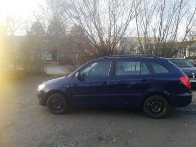 Blau Gebraucht 2010 Skoda Fabia Ambiente Kombi | 1.800 € (Fairer Preis)