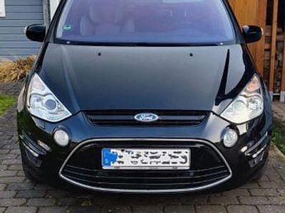 Gebraucht Ford S-MAX Business Edition 140 PS (102 kW) 2012 Schwarz Van / Kleinbus
