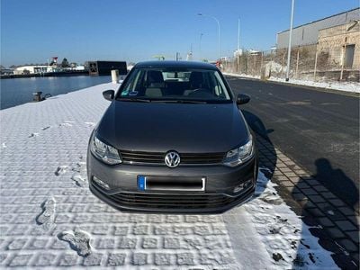 Gebraucht VW Polo Comfortline 90 PS (66 kW) 2014 Grau Kleinwagen