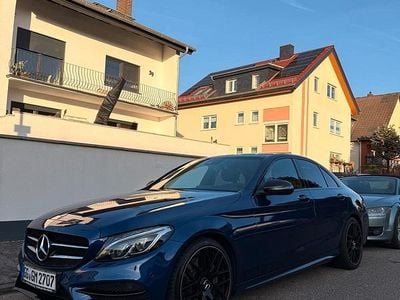 Blau Gebraucht 2017 Mercedes C250 AMG line Limousine | 25.000 € (Teuer)