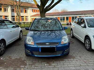 Usata Ford Fiesta 80 CV (58 kW) 2007 Blu Utilitaria