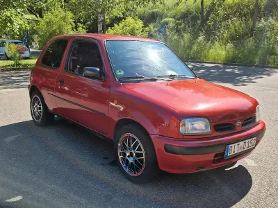 Gebraucht Nissan Micra 55 PS (40 kW) 1997 Rot Kleinwagen