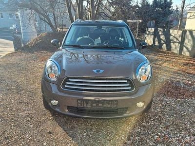 Braun Gebraucht 2011 Mini Cooper Countryman Pepper SUV | 5.800 € (Guter Preis)