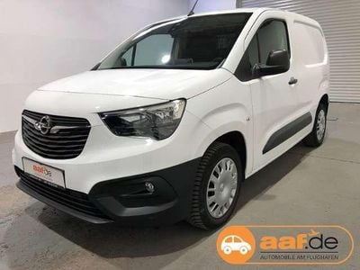 Gebraucht Opel Combo Selection 102 PS (75 kW) 2019 Weiß Van / Kleinbus