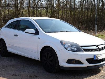 Gebraucht Opel Astra GTC Selection 116 PS (85 kW) 2009 Weiß Limousine