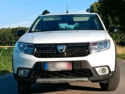 Gebraucht Dacia Sandero Celebration 101 PS (74 kW) 2020 Weiß Kleinwagen
