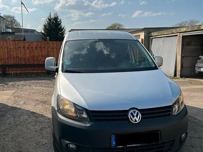 Second-hand VW Caddy 102 CP (75 kW) 2014 Argintiu Monovolum