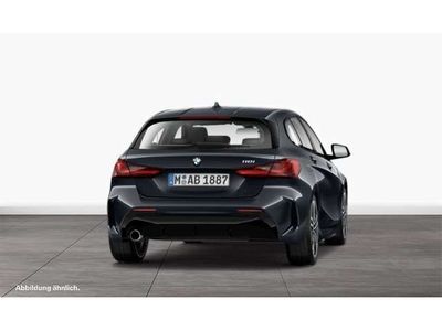 Grau Gebraucht 2020 BMW 118 M Sport Kleinwagen | 27.430 €