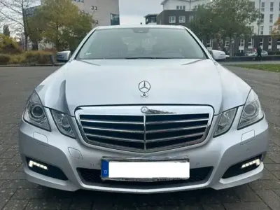 Brugt Mercedes E220 170 HK (125 kW) 2009 Sølv Sedan