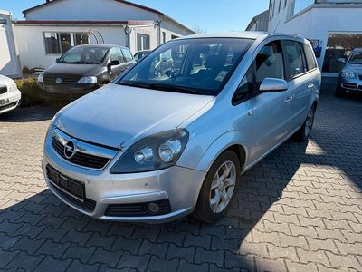 Silber Gebraucht 2008 Opel Zafira Van / Kleinbus | 1.490 €
