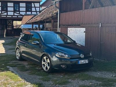 Gebraucht VW Golf VI 122 PS (89 kW) 2010 Blau Kleinwagen