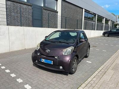 Toyota iQ
