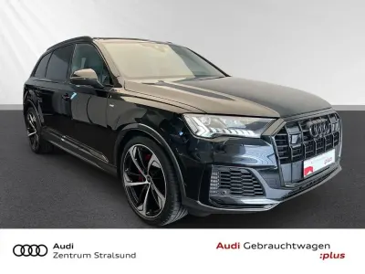 Gebraucht Audi Q7 S-Line 340 PS (250 kW) 2023 Mythosschwarz (metallic) SUV