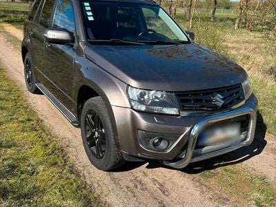 Usata Suzuki Vitara 129 CV (94 kW) 2014 Oro SUV