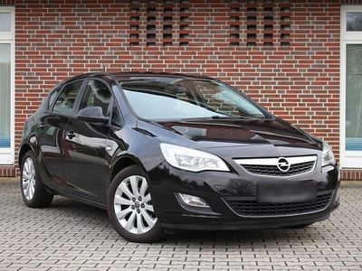 Usata Opel Astra 116 CV (85 kW) 2010 Nero Berlina