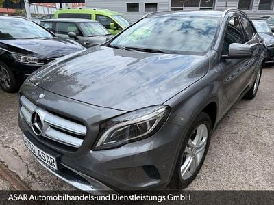 Usata Mercedes GLA250 211 CV (155 kW) 2016 Grigio SUV