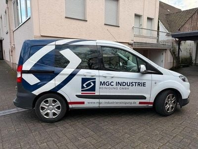 Gebraucht Ford Transit 75 PS (55 kW) 2018 Weiß Kombi