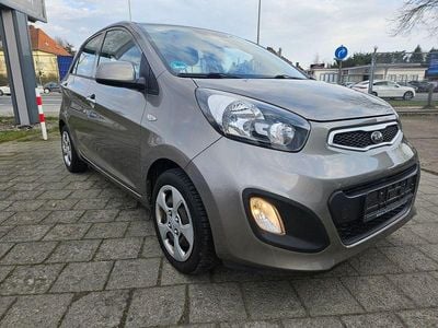 Gebraucht Kia Picanto Edition 7 69 PS (50 kW) 2013 Silber Kleinwagen