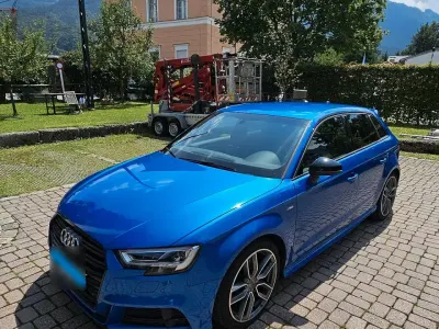Gebraucht Audi A3 Sportback S-Line 150 PS (110 kW) 2019 Blau Kleinwagen