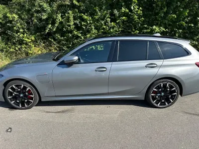 Gebraucht BMW 330e M Sport 292 PS (214 kW) 2024 Grau Kombi