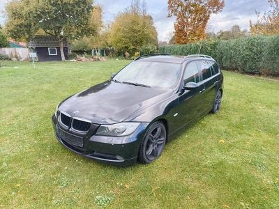 Usata BMW 320 177 CV (130 kW) 2008 Nero Station wagon