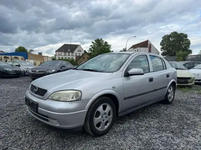 Gebraucht Opel Astra Comfort Edition 75 PS (55 kW) 1999 Grau Limousine