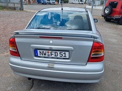 Gebraucht Opel Astra Comfort 84 PS (61 kW) 2002 Silber Limousine