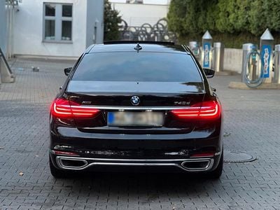 BMW 740