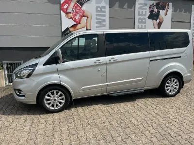 Gebraucht Ford Transit 170 PS (125 kW) 2019 Silber Van