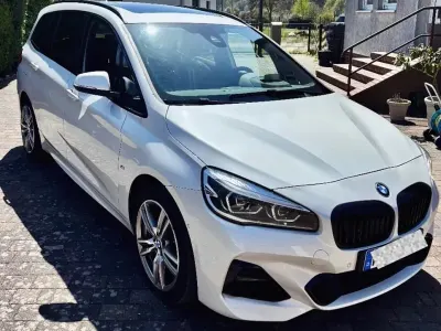 Gebraucht BMW 220 Gran Tourer M Sport 192 PS (141 kW) 2020 Weiß Van / Kleinbus