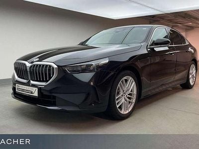 Gebraucht BMW 520 197 PS (144 kW) 2024 Saphirschwarz metallic Limousine