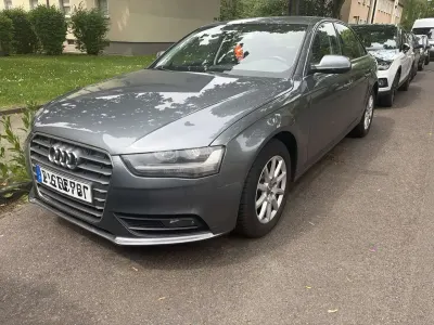 Używany Audi A4 Attraction 143 KM (105 kW) 2012 Szary Sedan/Limuzyna