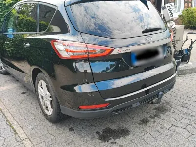 Gebraucht Ford S-MAX Trend 150 PS (110 kW) 2015 Schwarz Van / Kleinbus