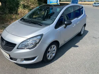Gebraucht Opel Meriva Innovation 120 PS (88 kW) 2015 Silber Van / Kleinbus
