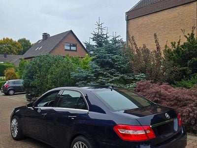 Mercedes E200