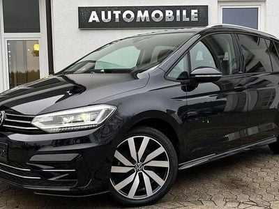 Schwarz Gebraucht 2024 VW Touran R-line Van / Kleinbus | 32.979 € (Guter Preis)