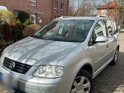 Gebraucht VW Touran 140 PS (102 kW) 2005 Grau Van / Kleinbus